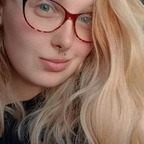 lion_girl Profile Picture