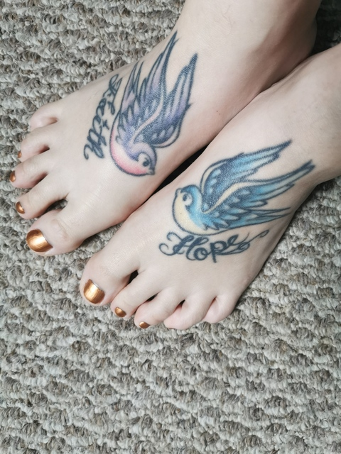 Header of tattooed_tootsies